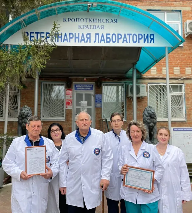 WhatsApp-Image-2023-04-06-at-13.22.40-1-1390x1536